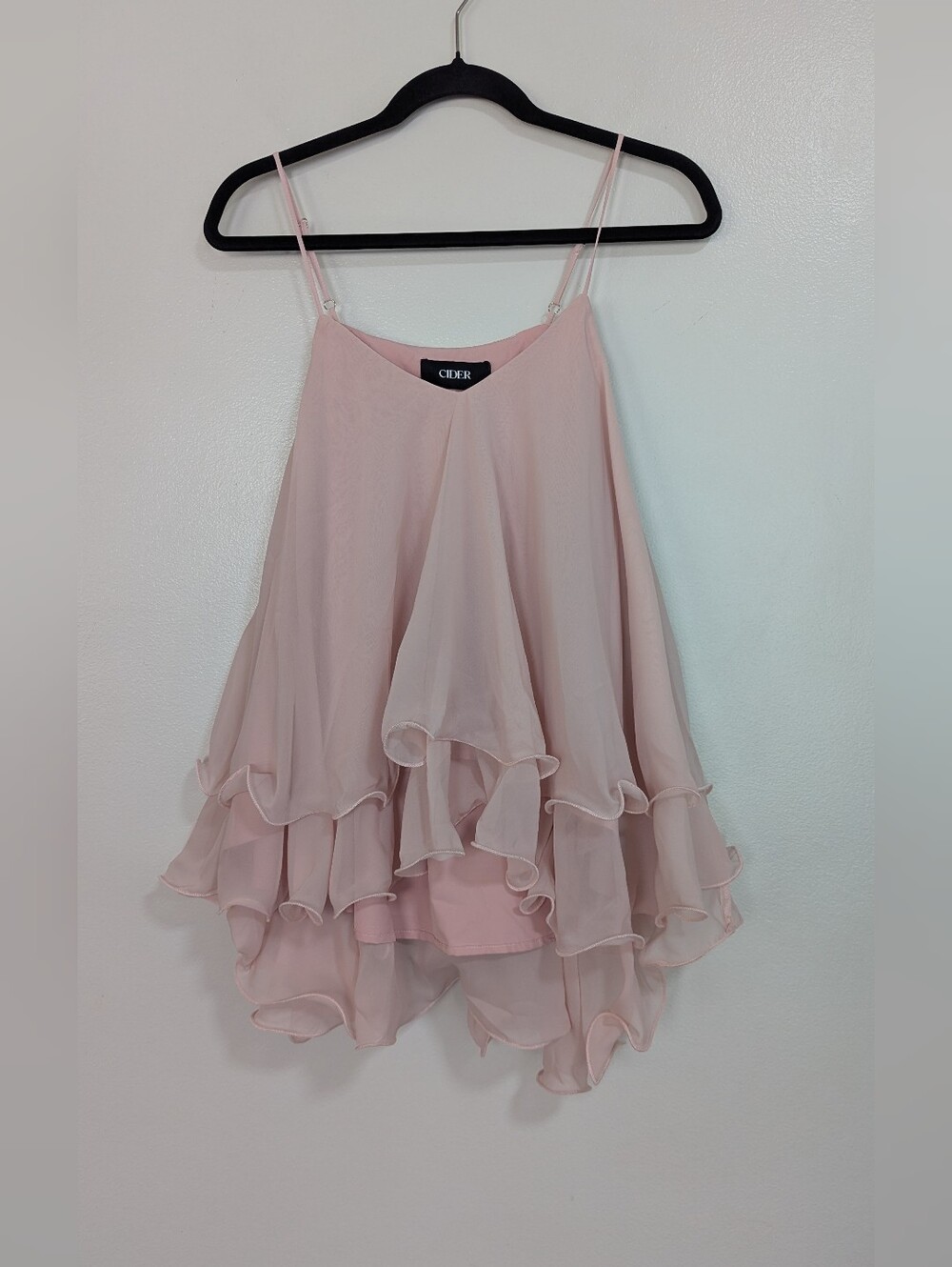 NWT Cider Pale Pink Tiered Ruffle Tie Back Flowy Tank Top Size Medium